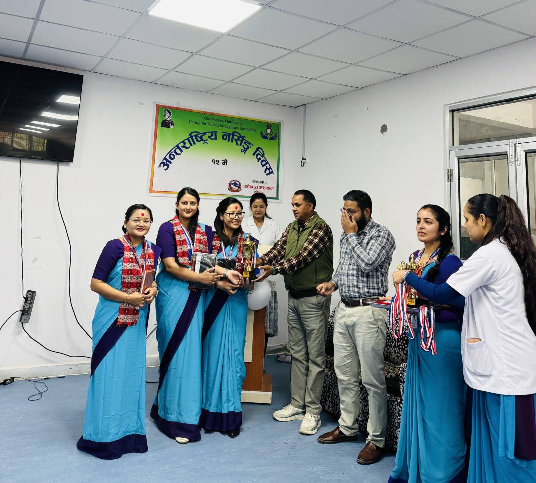 अस्पताल नर्सिङ बिभाग मार्फत बिभिन्न कार्यक्रम गरि अन्तराष्ट्रिय नर्सिङ दिवस मनाइयो ।